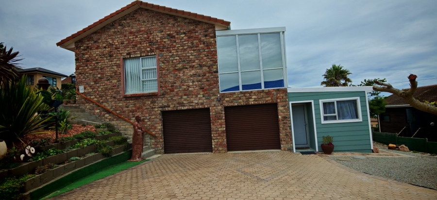 5 Bedroom Property for Sale in Dana Bay Western Cape